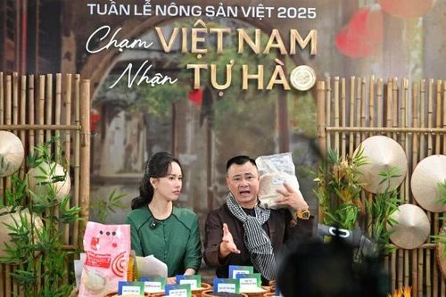 Kết nối tiêu thụ gần 6 tấn gạo sau 2 giờ livestream tại Tuần lễ nông sản Việt 2025