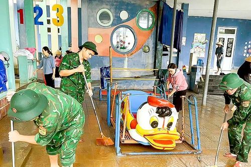 Ổn định đời sống nhân dân, khôi phục sản xuất - kinh doanh sau bão