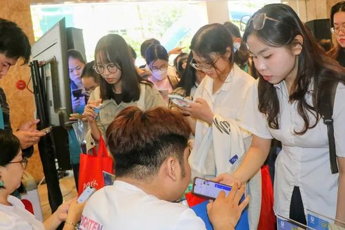 Hơn 3.000 cơ hội việc làm cho sinh viên, người lao động