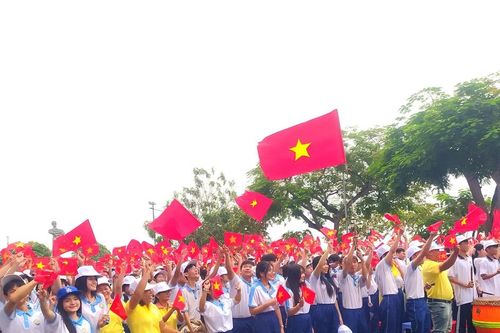 Thí sinh Đồng Tháp dự thi chung kết Olympia nhận tiếp sức cuồng nhiệt từ quê nhà