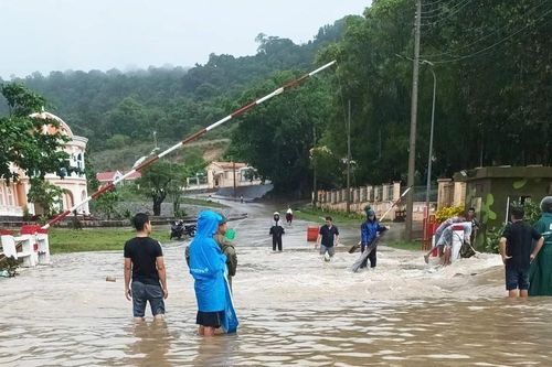 Mưa lớn kéo dài, đặc khu Thổ Châu ngập sâu