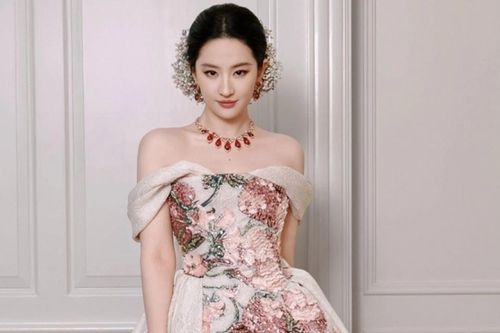 Cách để Lưu Diệc Phi giữ thân hình cân đối và làn da căng mịn