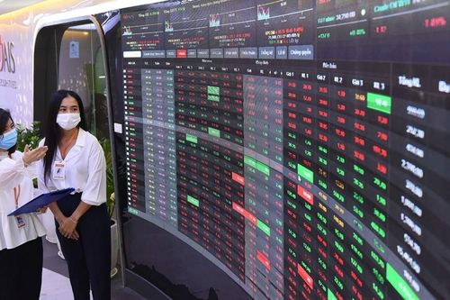 Nâng hạng thị trường chứng khoán: Dòng vốn ngoại không đến 'ồ ạt', cần mở rộng quy mô