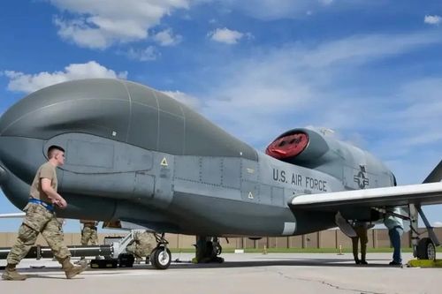 Máy bay trinh sát RQ-4B Global Hawk của Mỹ quay trở lại Biển Đen sau thời gian dài vắng bóng