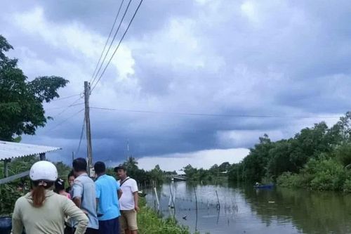 Bé gái 3 tuổi ở Cà Mau tử vong khi ngã xuống vuông tôm