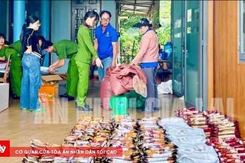 Tạm giữ giám đốc công ty nghi sản xuất cà phê giả