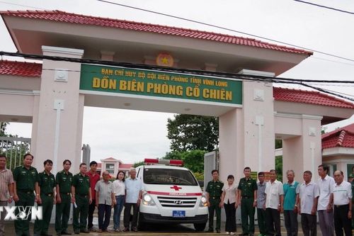 Vĩnh Long: Ra mắt mô hình 'Xe cứu thương 0 đồng Biên phòng'