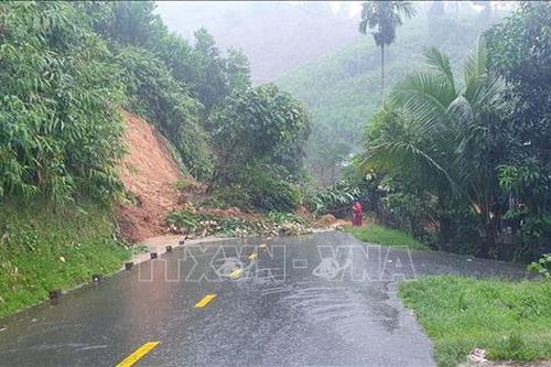 Đà Nẵng: Khắc phục sạt lở do mưa lớn trên nhiều tuyến đường, chủ động kế hoạch dạy học