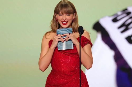 Taylor Swift chính thức được đề cử vào Đại sảnh Danh vọng Nhạc sĩ 2026