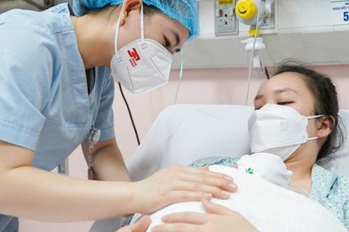 Những 'người mẹ thứ hai' và hành trình giành sự sống cho trẻ sinh non