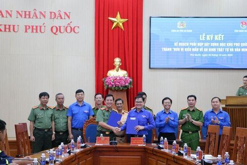 Ký kết phối hợp phát động xây dựng 'Đô thị văn minh' tại đặc khu Phú Quốc