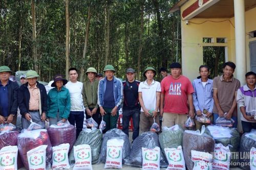 215 hộ dân xã Yên Bình được hỗ trợ do bị ảnh hưởng cơn bão số 11