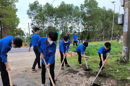Tuổi trẻ Lâm Đồng đồng loạt ra quân Ngày Chủ nhật xanh lần thứ VII
