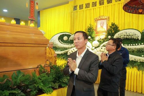 Ban Tôn giáo Chính phủ và các phái đoàn viếng tang Hòa thượng Thích Thiện Tánh (1941-2025)