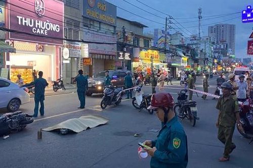 TP.HCM: Hai xe máy va chạm trên đường Hậu Giang, một người tử vong