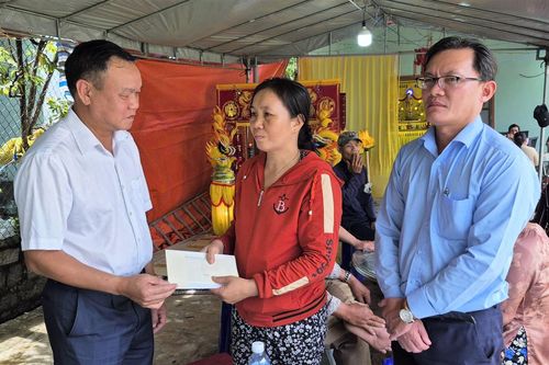 Vụ sập móng nhà khiến hai cha con tử vong tại Đắk Lắk: Hỗ trợ xây dựng lại nhà