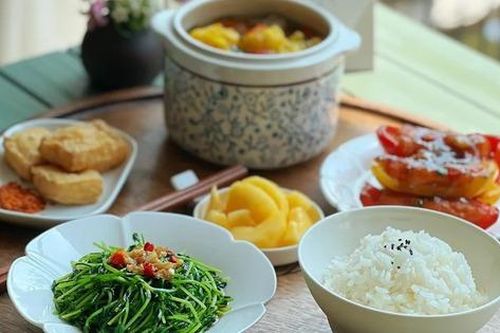 Mâm cơm mùa thu thơm ngọt: 4 món đơn giản mà 'chạm vị' nhà, ai ăn cũng khen ngon