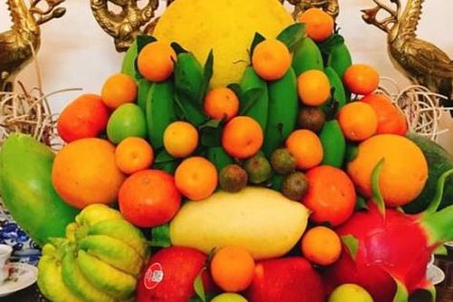 Bát hương đặt trước hay sau mâm ngũ quả trên ban thờ