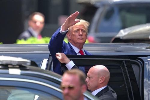Tokyo siết chặt an ninh trước chuyến thăm của Tổng thống Mỹ Donald Trump
