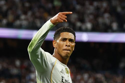 Real Madrid tỉnh táo, Barcelona mộng du