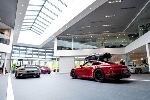 Lợi nhuận của Porsche sụt giảm 99% chỉ trong 9 tháng đầu năm 2025