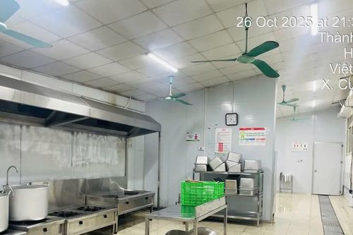 Trường Tiểu học Cự Khê (xã Bình Minh) thay nhà thầu mới cung cấp bữa ăn bán trú