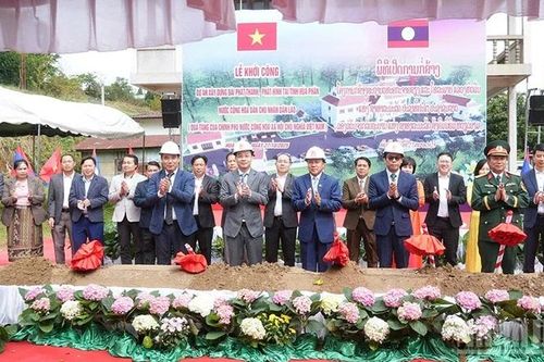 Việt Nam giúp Lào xây dựng Đài Phát thanh, phát hình tỉnh Houaphanh