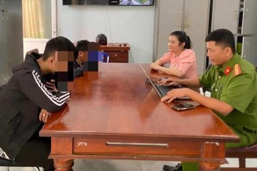 Bị khởi tố vẫn không chừa!
