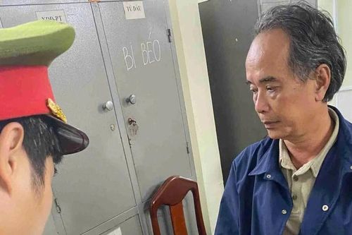 Tạm giữ người đàn ông đánh tài xế taxi ở Khánh Hòa