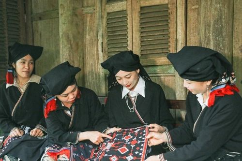 Phú Thọ phát triển văn hóa, con người đậm đà bản sắc vùng Đất Tổ