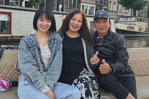 Cô gái Phú Thọ 'du lịch vội' 101 quốc gia bỗng chuyển hướng 'đi chậm' cùng bố mẹ