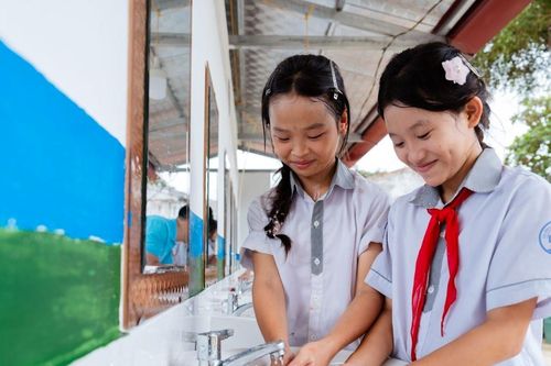 7.500 học sinh và giáo viên Quảng Trị có nhà vệ sinh mới đạt chuẩn