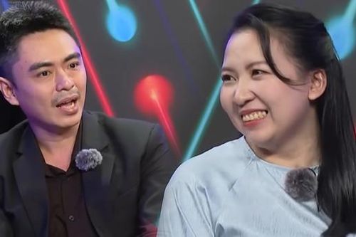 Chàng trai Đồng Tháp tuyên bố 'sống thử là bình thường' khiến đàng gái bối rối