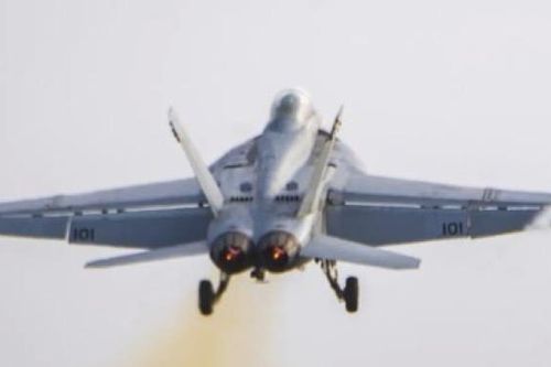 Tiêm kích F/A-18 Super Hornet tốc độ Mach 1.8, radar 'khóa' 100 mục tiêu, 'ác mộng' của mọi đối thủ