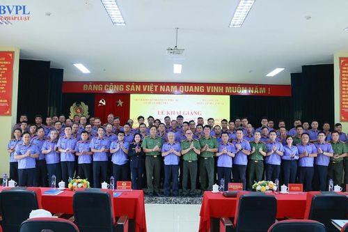 Cơ quan điều tra VKSND tối cao khai giảng lớp tập huấn quản lý, sử dụng vũ khí quân dụng, công cụ hỗ trợ, võ thuật và bồi dưỡng nghiệp vụ