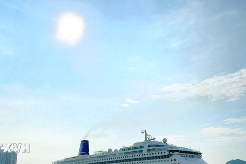 Dòng khách du lịch Trung Quốc dần quay trở lại Quảng Ninh
