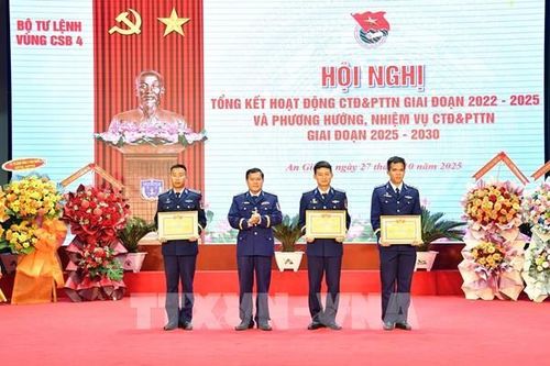 Tuổi trẻ Vùng Cảnh sát biển 4: Vững vàng nơi đầu sóng Tây Nam
