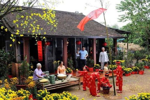 Những phong tục truyền thống trong ngày Tết Âm lịch của Việt Nam