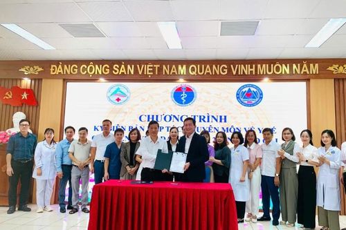 Ký biên bản hợp tác chuyên môn về y tế