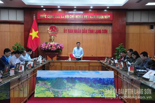 UBND tỉnh xem xét tiến độ thực hiện dự án cao tốc và các dự án thuộc Đề án thí điểm xây dựng cửa khẩu thông minh