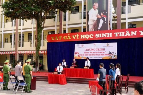 Phường Lào Cai: Sôi nổi hoạt động hưởng ứng Ngày Pháp luật Việt Nam 09/11