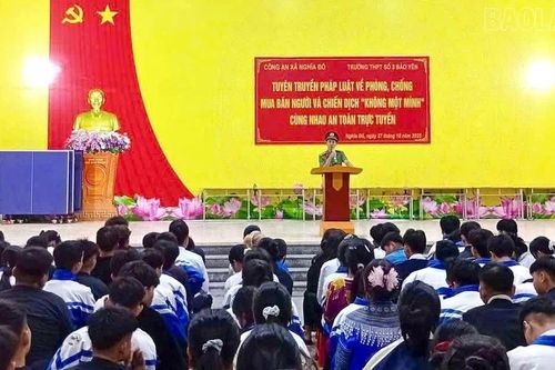 Trên 500 học sinh, giáo viên Trường THPT số 3 Bảo Yên tham gia chiến dịch truyền thông 'Không một mình - Cùng nhau an toàn trực tuyến'