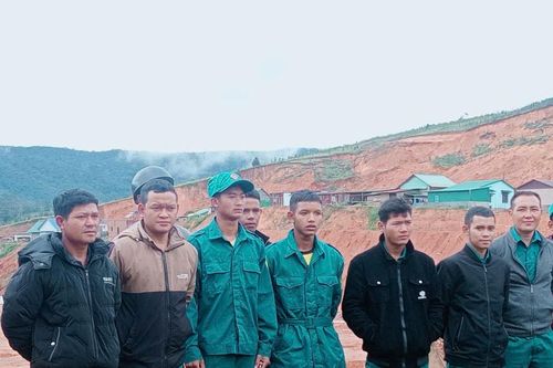 Ứng trực 24/24 giờ, xử lý nhanh nguy cơ sạt lở tại khu dân cư Đưng K'Nớ 5