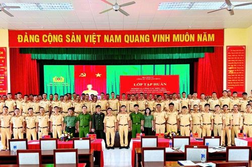 Công an tỉnh Lâm Đồng tập huấn nghiệp vụ điều tra, giải quyết tai nạn giao thông
