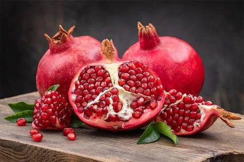 Uống nước ép lựu có giúp hạ huyết áp không?
