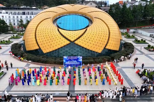 Vũ điệu thanh xuân rộn ràng giữa lòng Đà Lạt