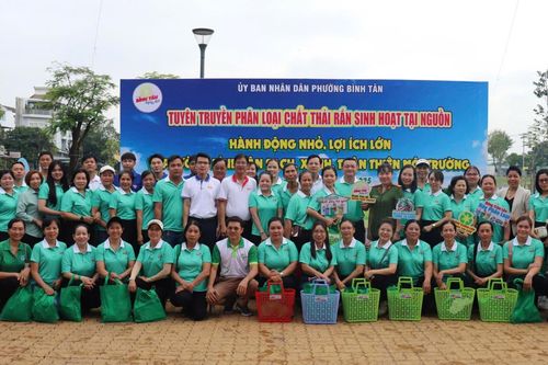 Phường Bình Tân phát động phong trào toàn dân xây dựng môi trường sống xanh