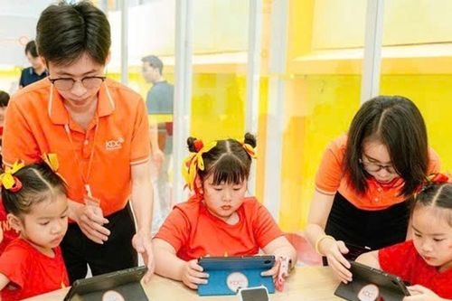 Đẩy mạnh ứng dụng trí tuệ nhân tạo trong giáo dục và đào tạo
