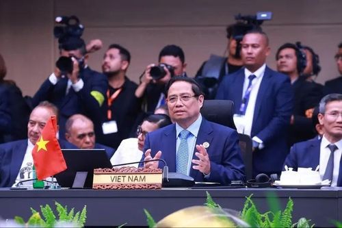 Thủ tướng dự Phiên toàn thể Hội nghị cấp cao ASEAN 47