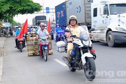 Công an TPHCM cảnh báo tình trạng rải đinh tại đoạn Quốc lộ 1K - đường Mỹ Phước Tân Vạn